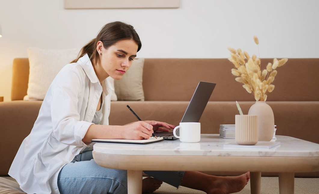 Unlimited CEs for Social Workers: Cost Comparison for 2026